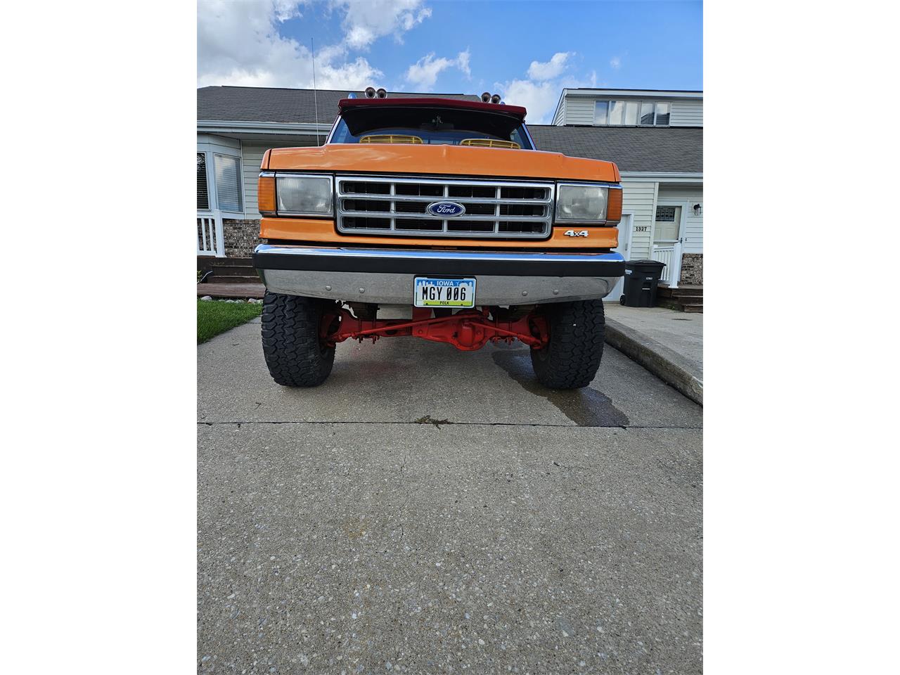 Ford-F250-1987-Red-with-yellow-flam-Red-and-black-1