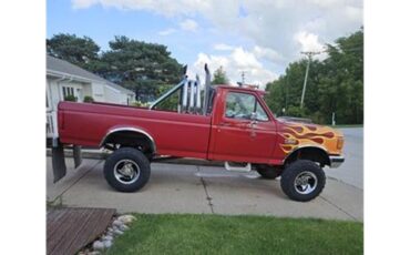 Ford-F250-1987-Red-with-yellow-flam-Red-and-black-2