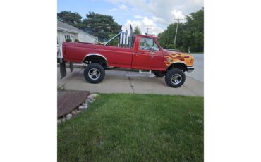Ford-F250-1987-Red-with-yellow-flam-Red-and-black-3