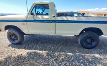 Ford-F250-4x4-1975-3