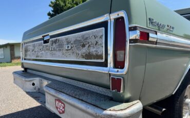 Ford-F250-Camper-Special-1971-Pickup-Truck-23