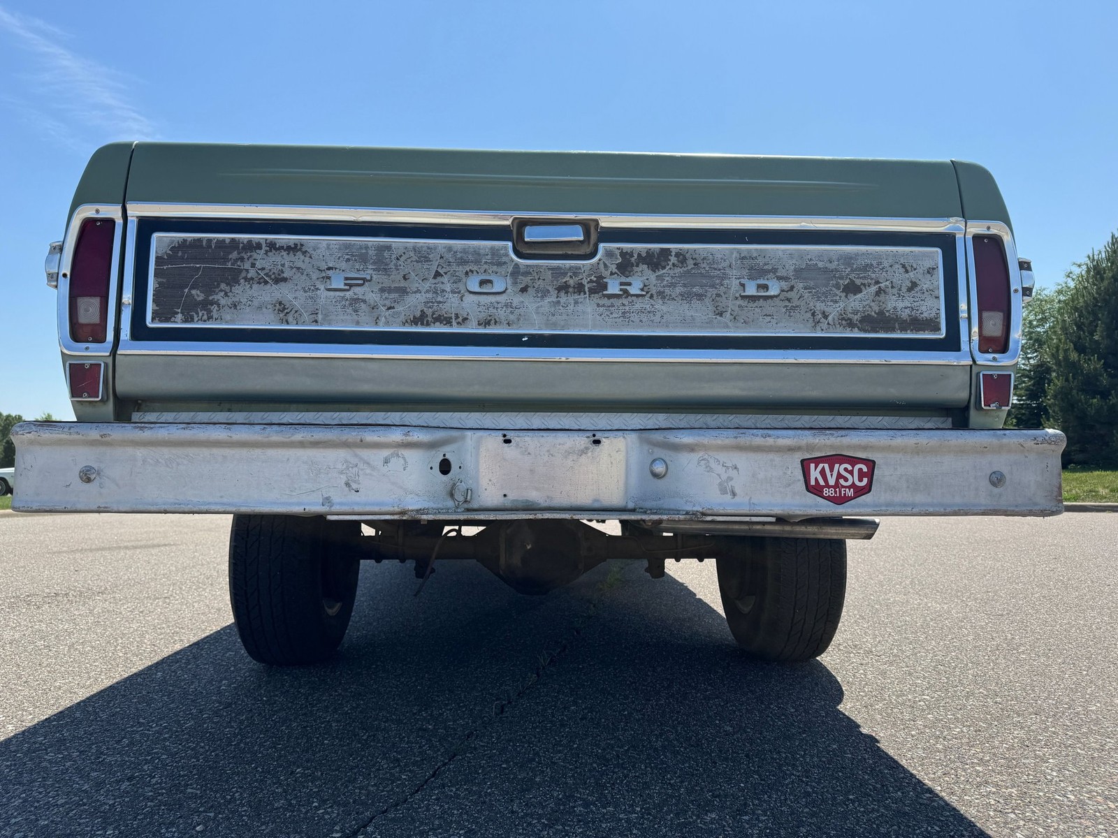 Ford-F250-Camper-Special-1971-Pickup-Truck-30