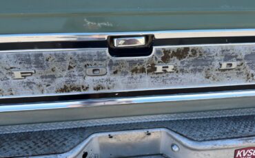 Ford-F250-Camper-Special-1971-Pickup-Truck-32