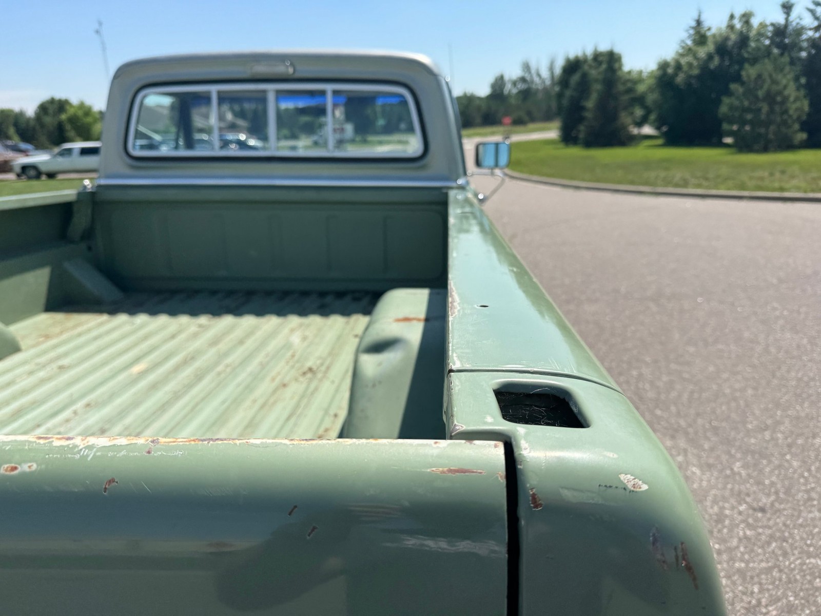 Ford-F250-Camper-Special-1971-Pickup-Truck-34