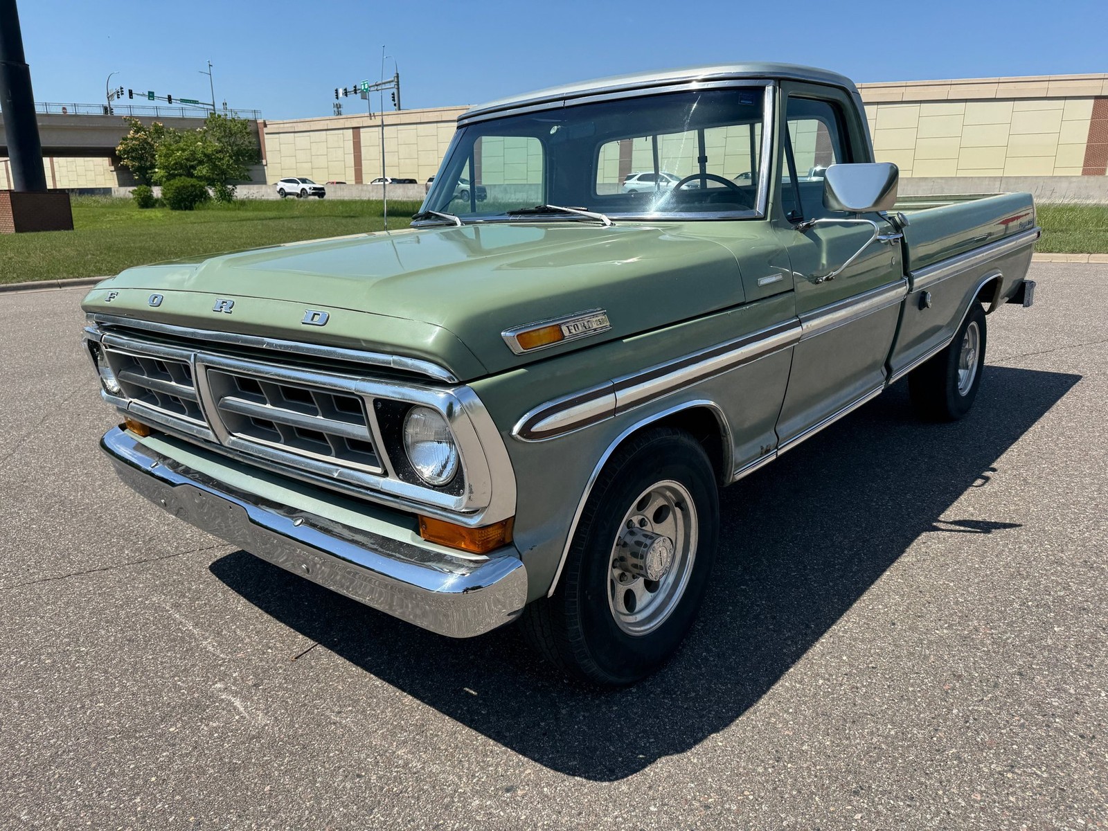 Ford-F250-Camper-Special-1971-Pickup-Truck-7