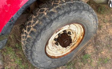 Ford-F250-diesel-1983-red-1