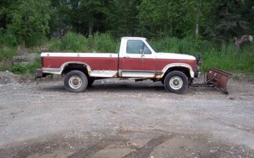 Ford-F250-diesel-1984-white-1