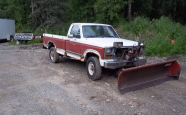 Ford-F250-diesel-1984-white