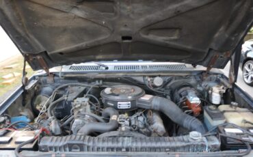 Ford-F250-lariat-1985-SilverCharcoal-Red-17