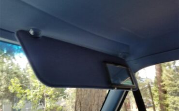 Ford-F250-lariat-1987-White-Blue-15