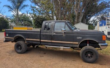Ford-F250-lariat-1990-black