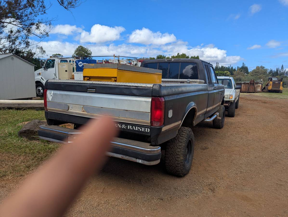 Ford-F250-lariat-1990-black-4