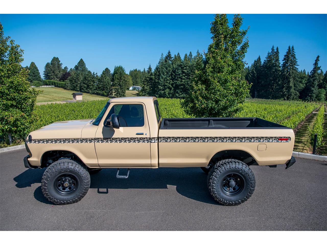 Ford-F350-1979-Desert-Storm-Tan-2
