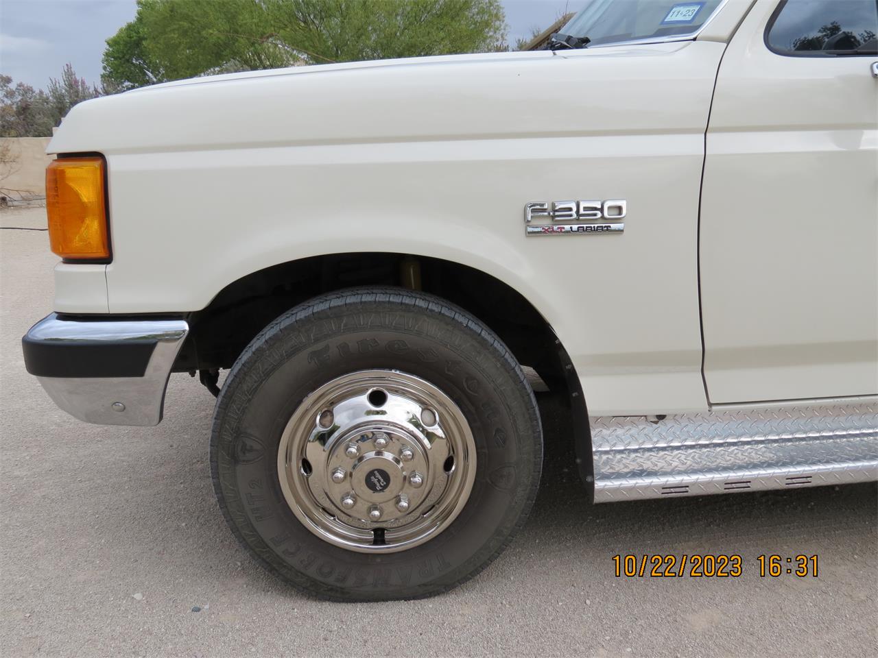 Ford-F350-1989-Wimbledon-white-Blue-1