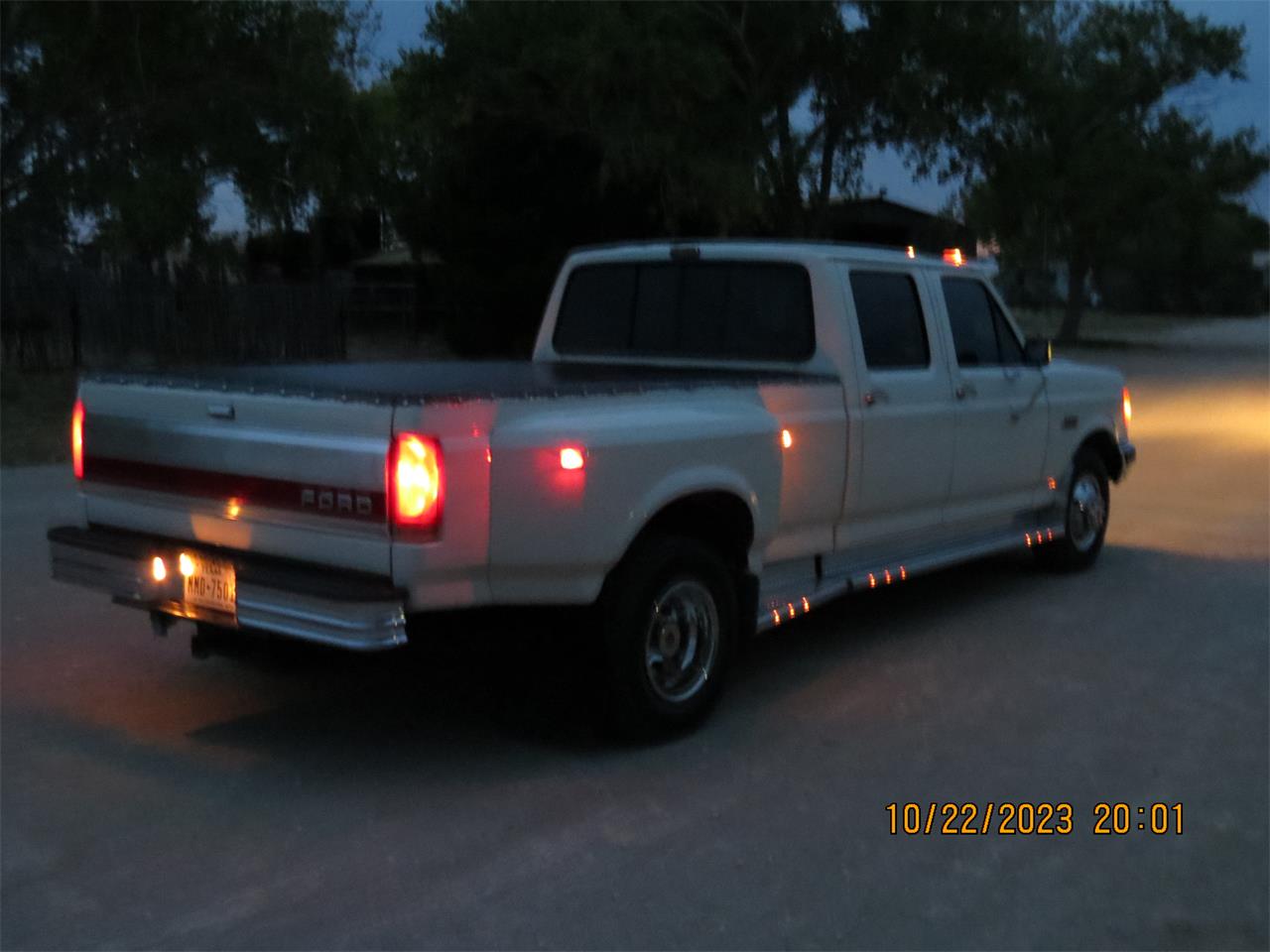 Ford-F350-1989-Wimbledon-white-Blue-13