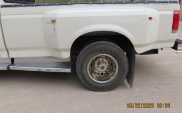 Ford-F350-1989-Wimbledon-white-Blue-2