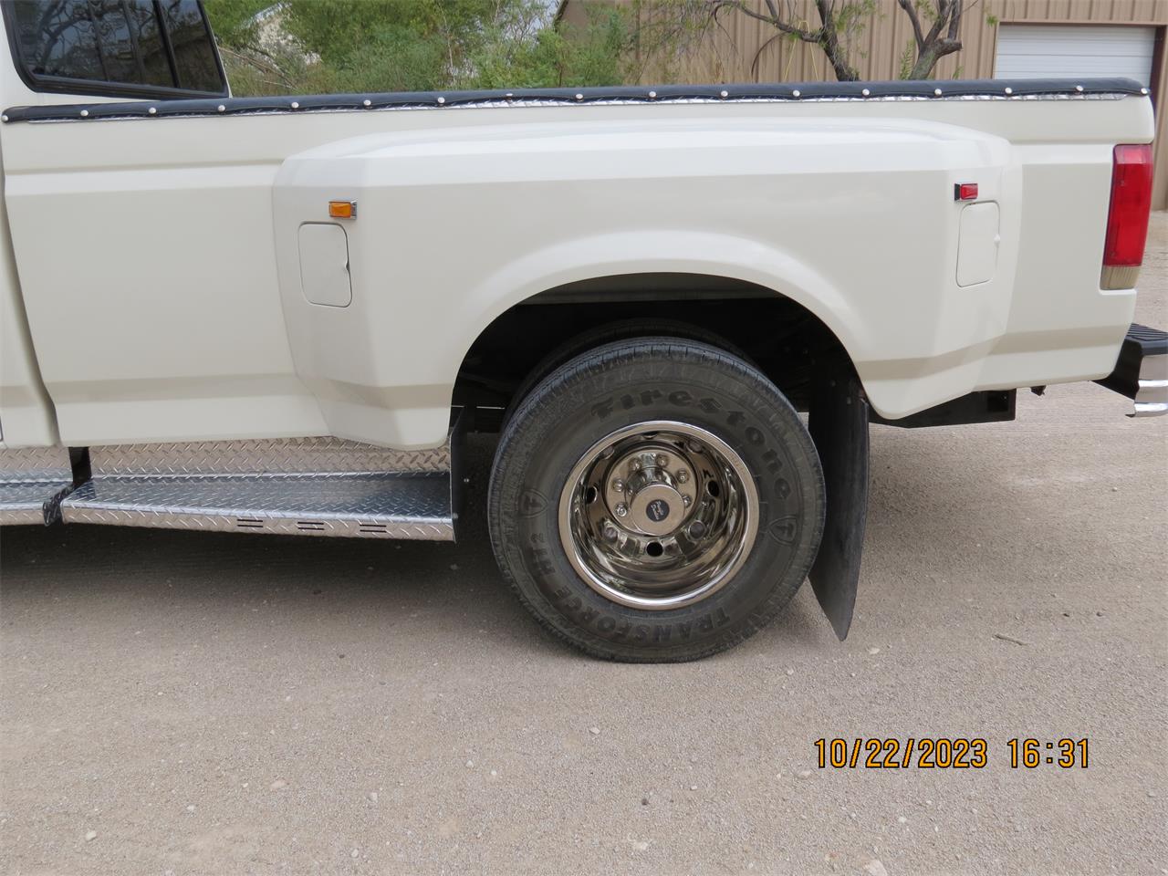 Ford-F350-1989-Wimbledon-white-Blue-2