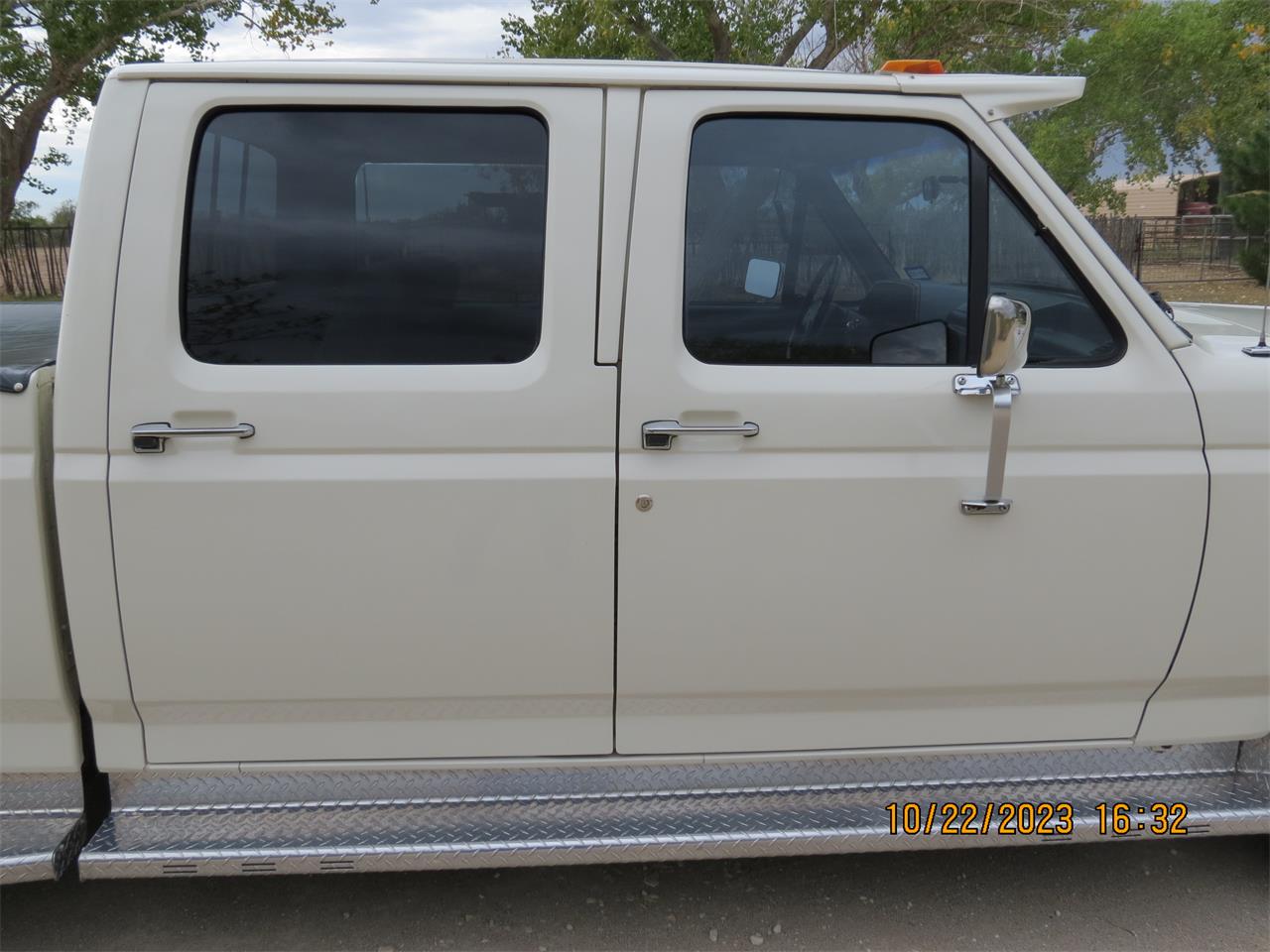 Ford-F350-1989-Wimbledon-white-Blue-23