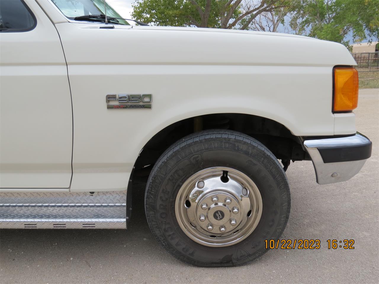 Ford-F350-1989-Wimbledon-white-Blue-24