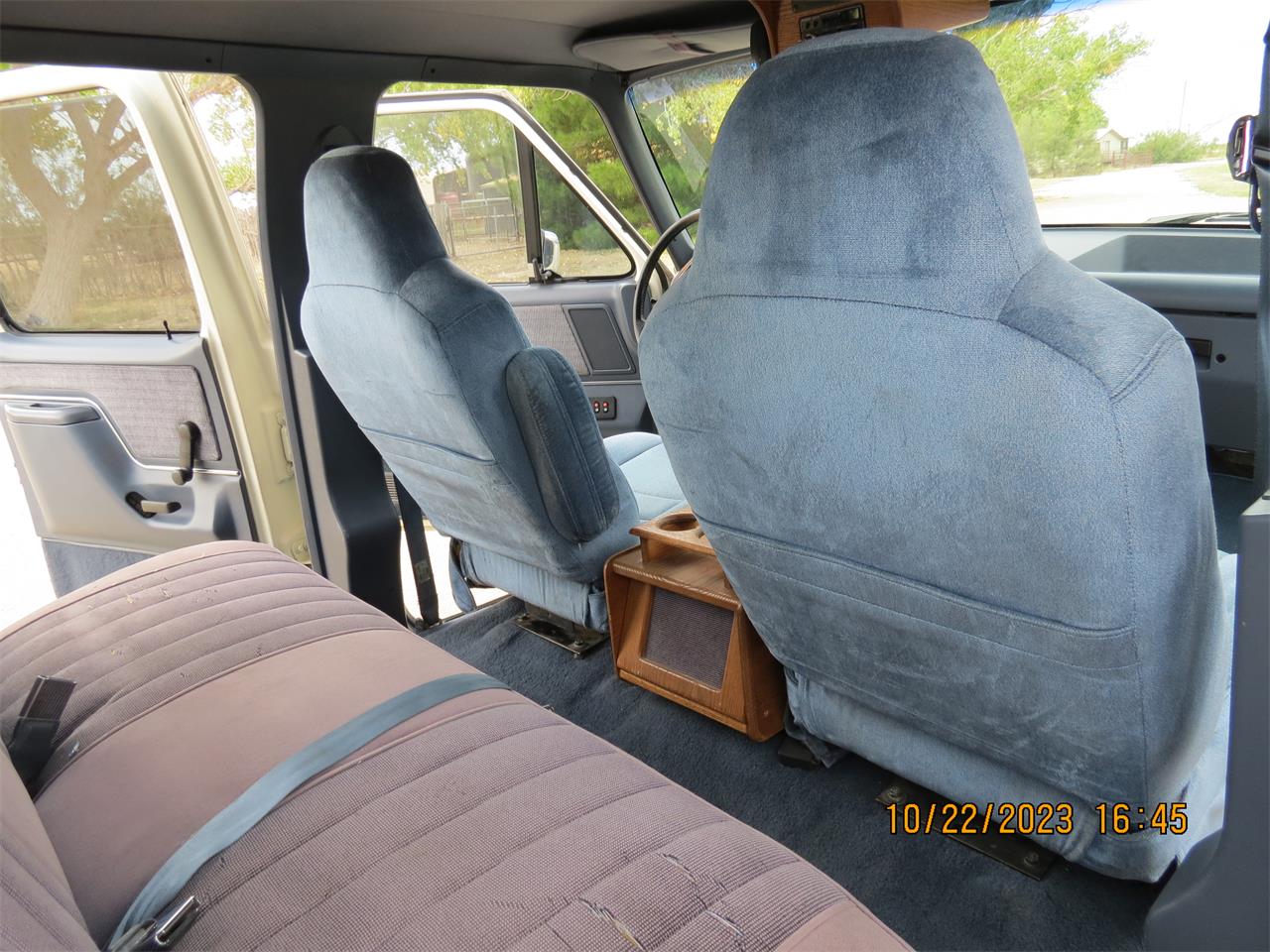 Ford-F350-1989-Wimbledon-white-Blue-29