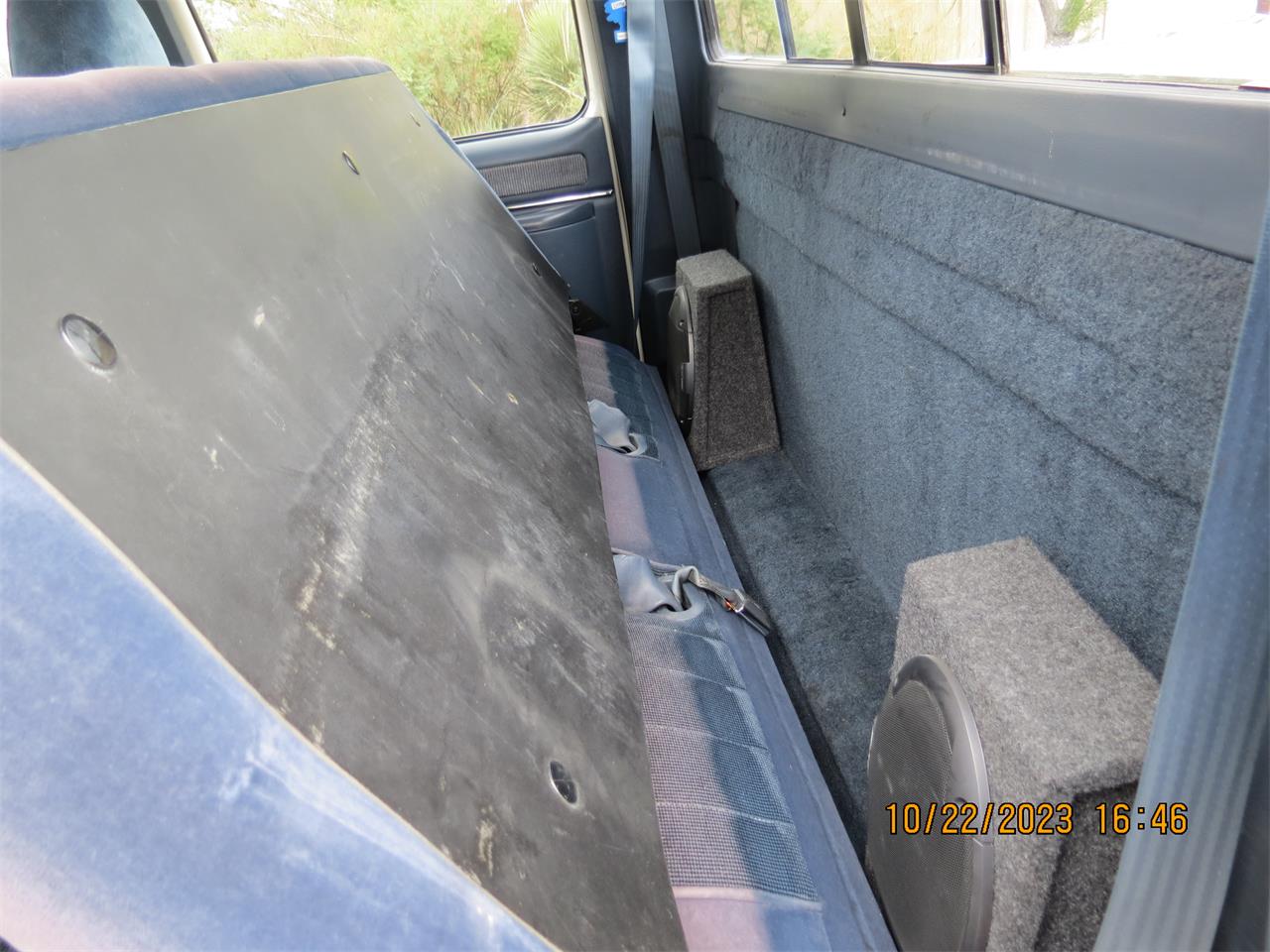 Ford-F350-1989-Wimbledon-white-Blue-32