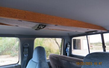 Ford-F350-1989-Wimbledon-white-Blue-35