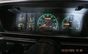 Ford-F350-1989-Wimbledon-white-Blue-36