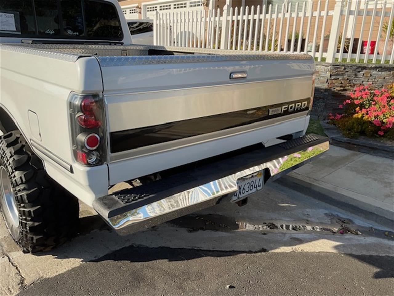 Ford-F350-1994-White-Grey-4