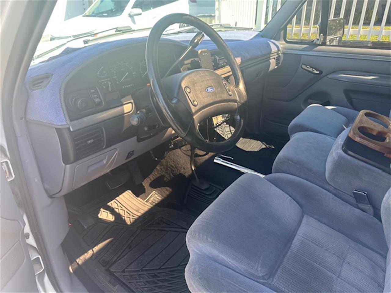 Ford-F350-1994-White-Grey-8