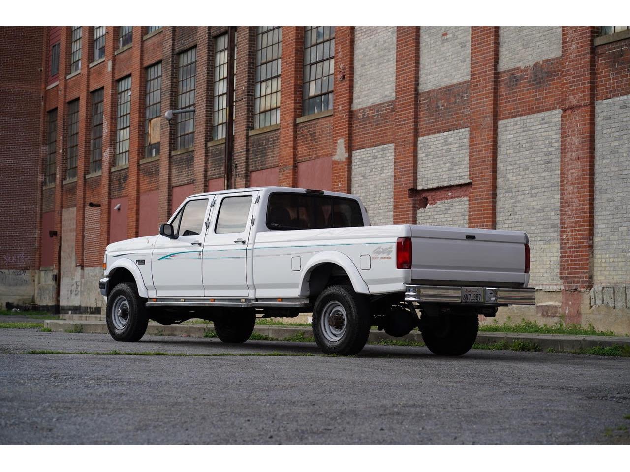 Ford-F350-1995-White-Blue-2