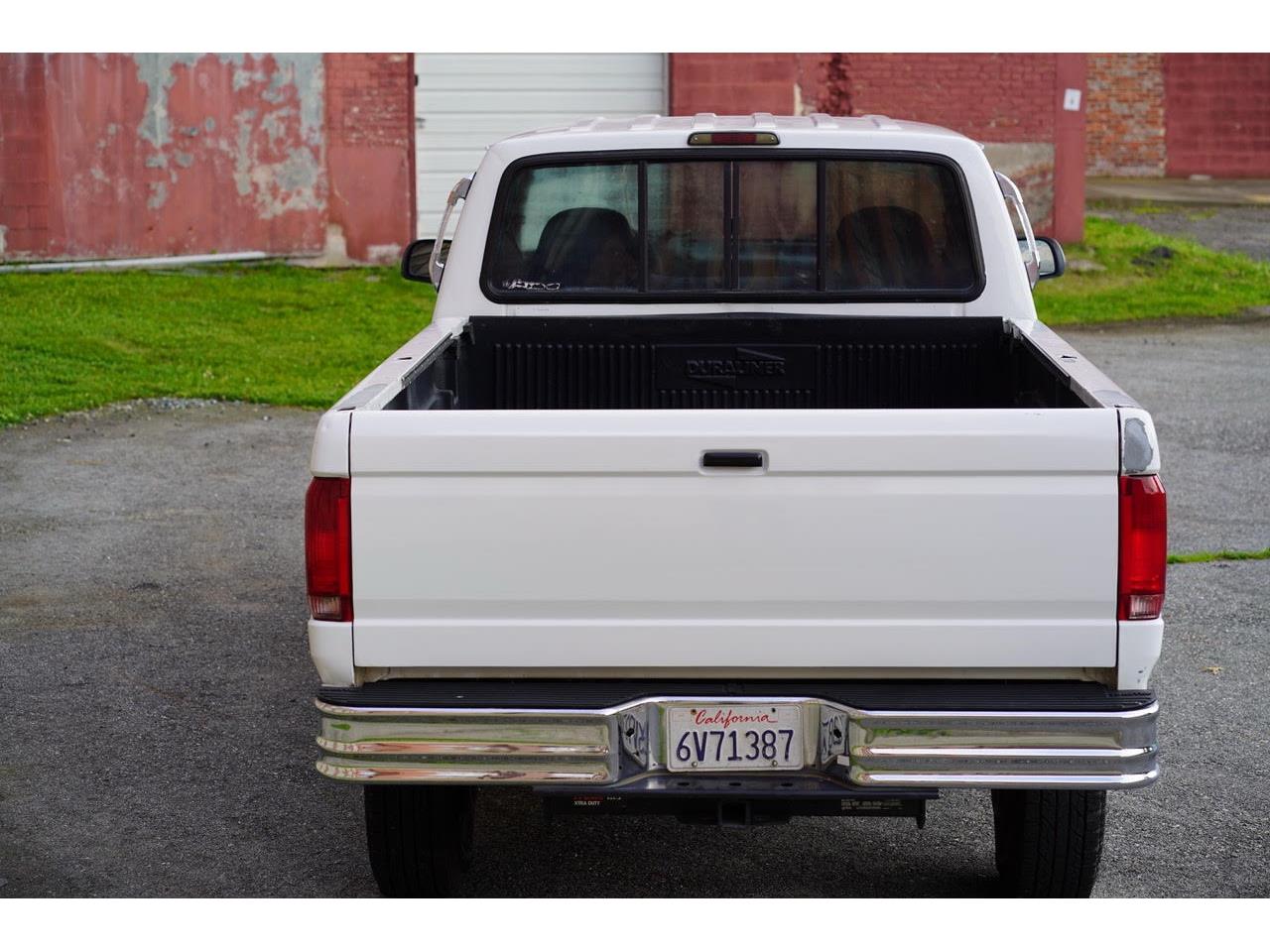 Ford-F350-1995-White-Blue-27