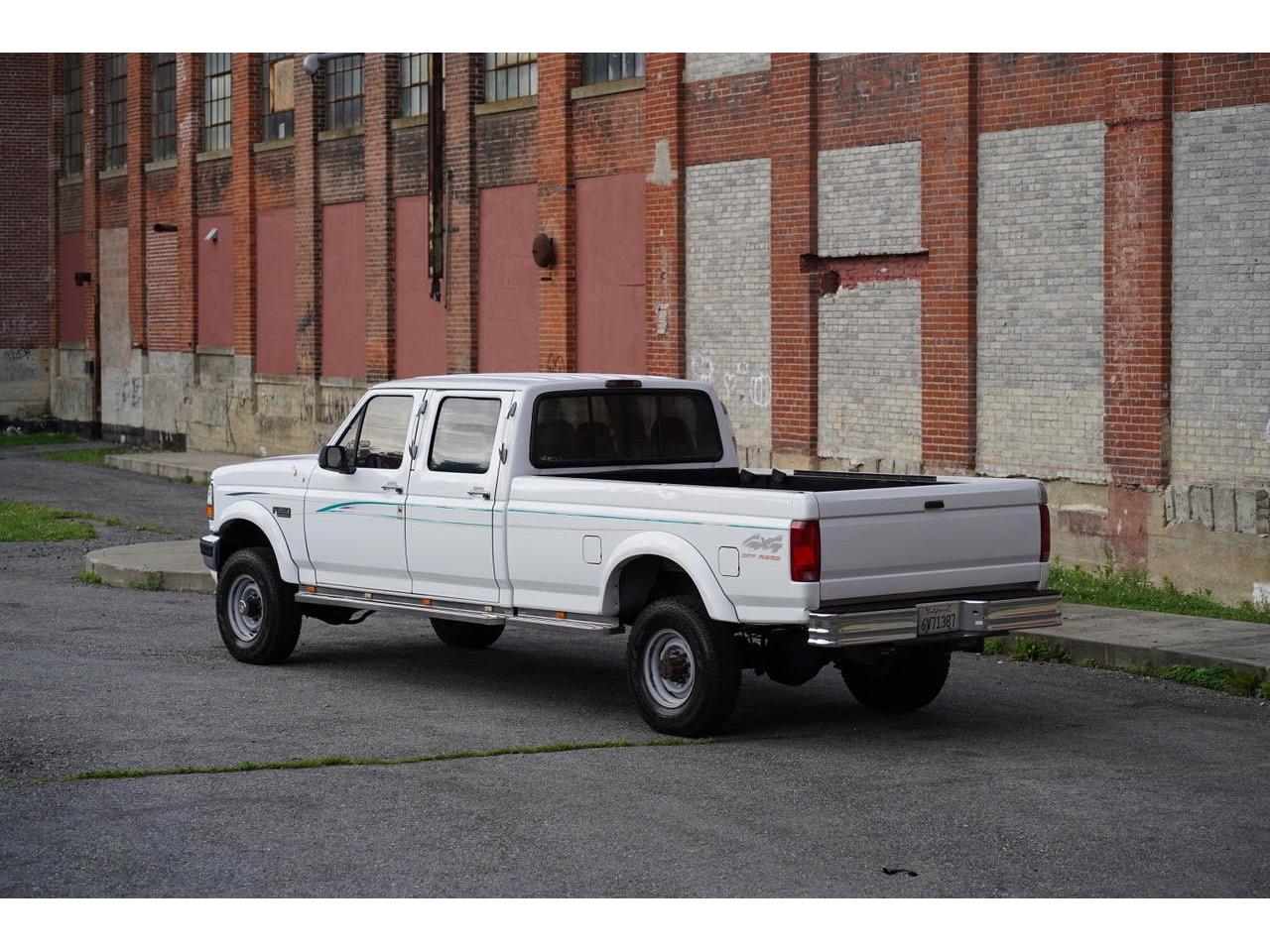 Ford-F350-1995-White-Blue-3