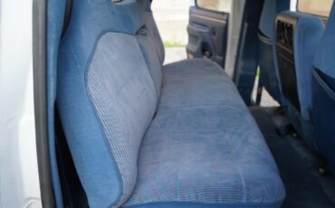 Ford-F350-1995-White-Blue-37
