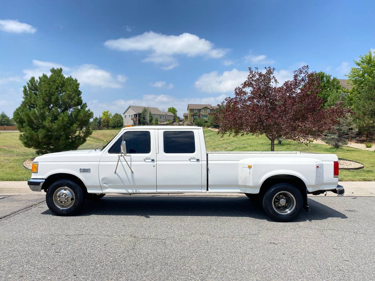 Ford-F350-super-duty-xlt-diesel-1991-white-1