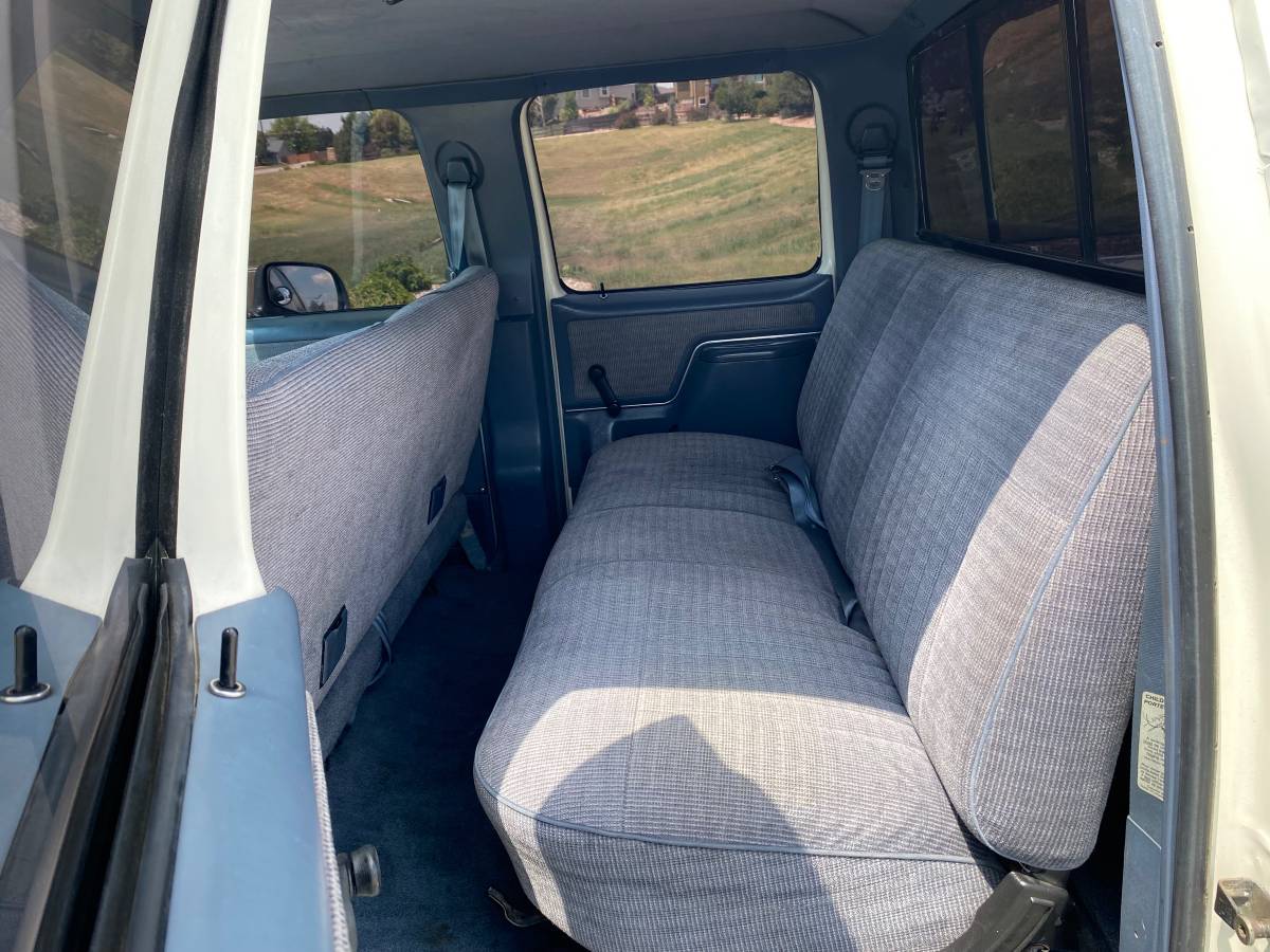 Ford-F350-super-duty-xlt-diesel-1991-white-11