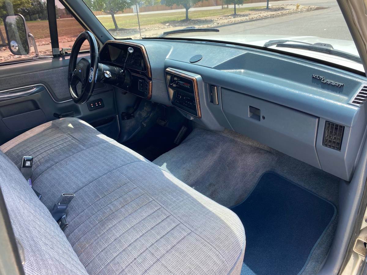Ford-F350-super-duty-xlt-diesel-1991-white-13