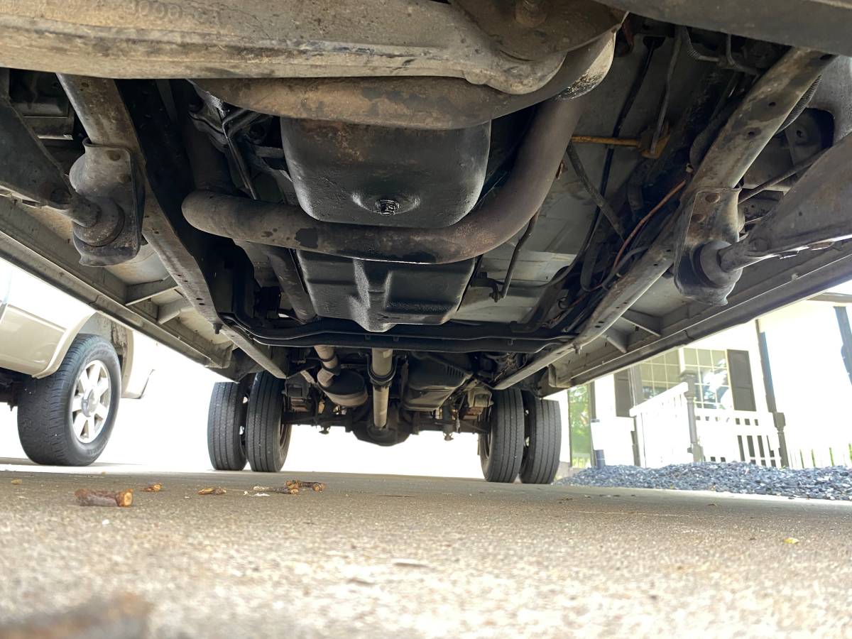 Ford-F350-super-duty-xlt-diesel-1991-white-22