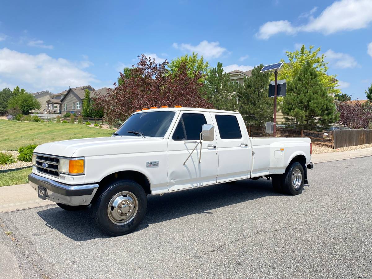 Ford-F350-super-duty-xlt-diesel-1991-white