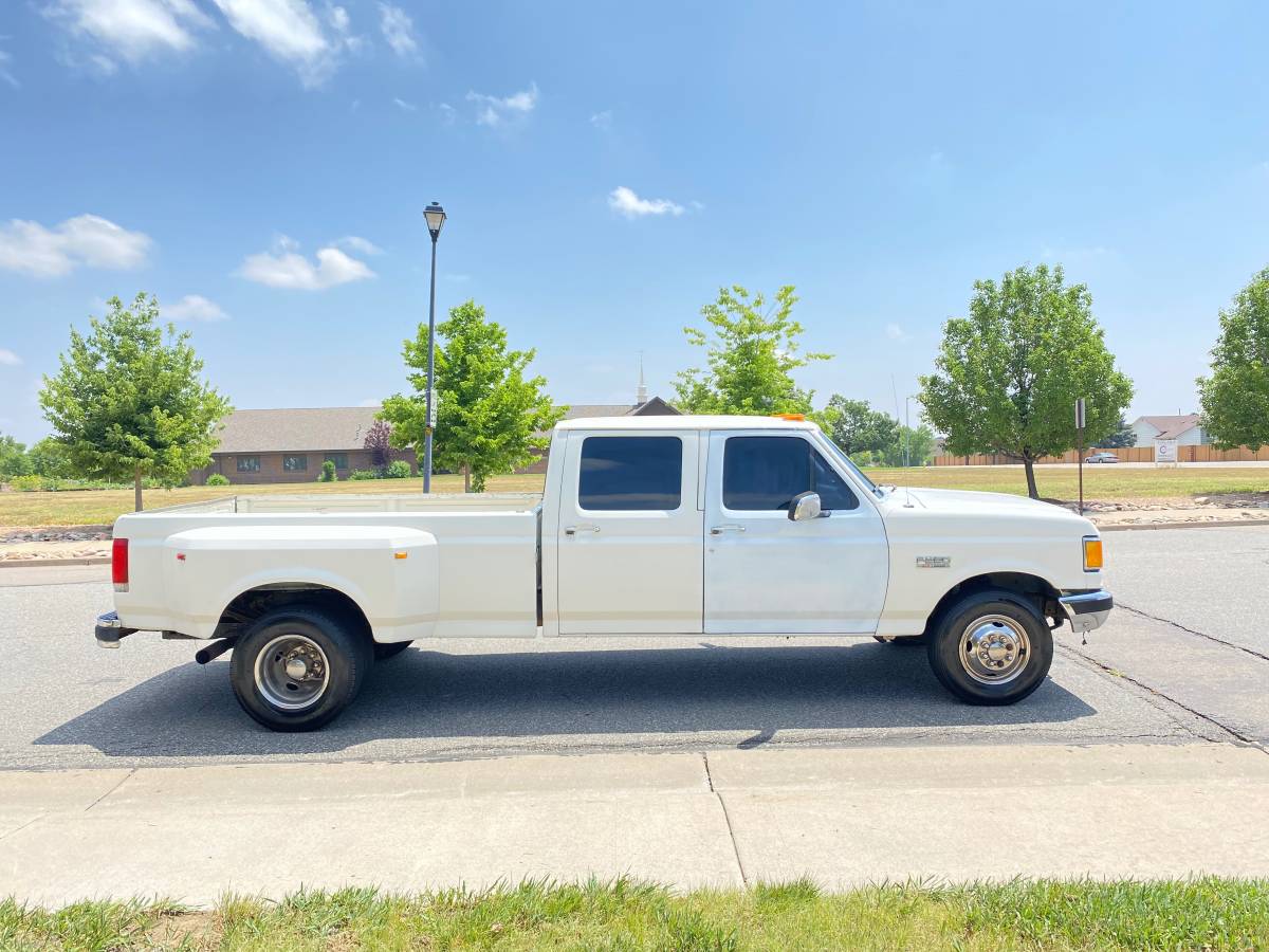 Ford-F350-super-duty-xlt-diesel-1991-white-5