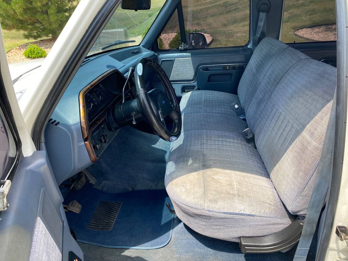 Ford-F350-super-duty-xlt-diesel-1991-white-9