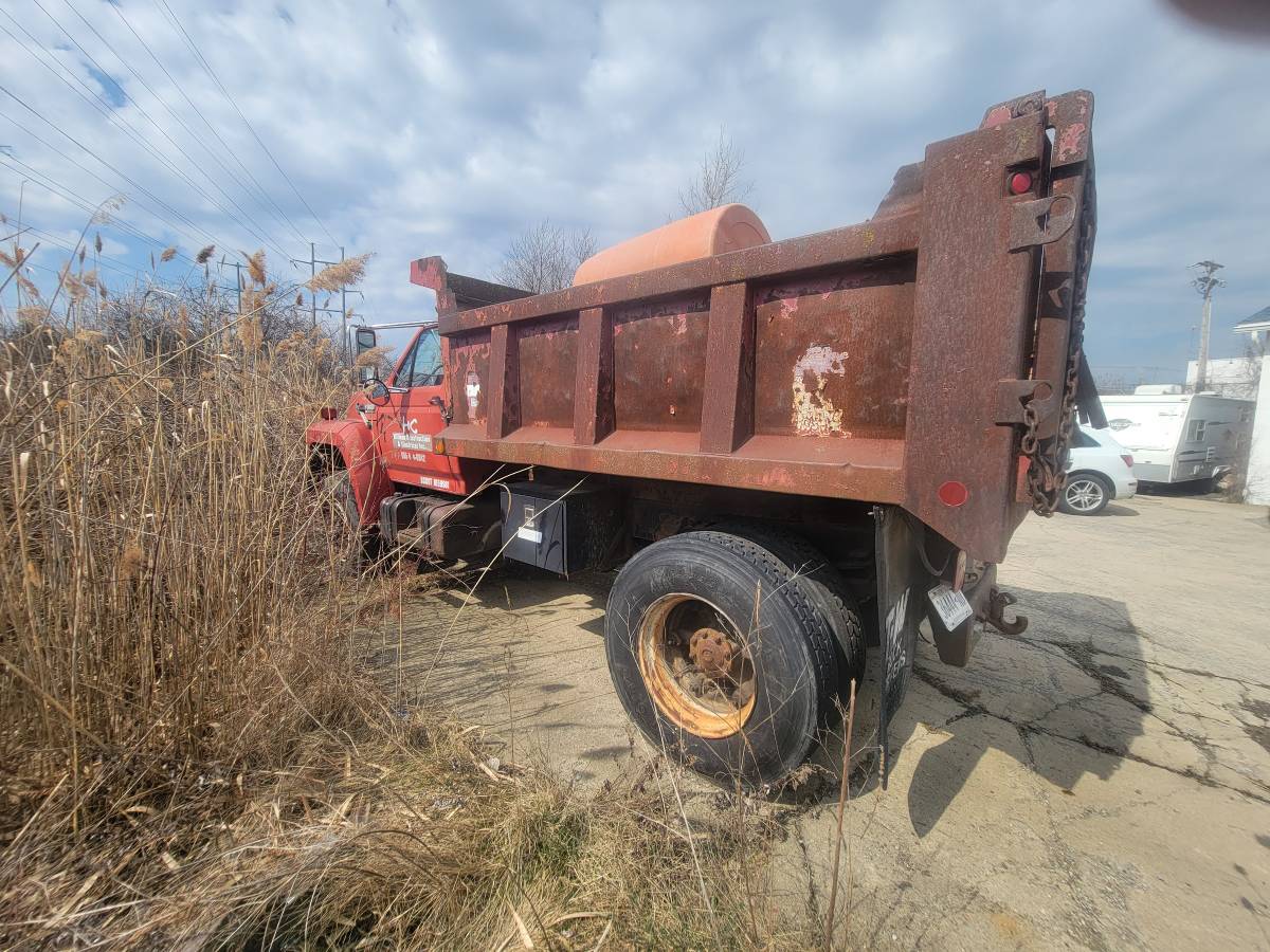 Ford-F800-diesel-1991-1