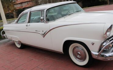 Ford-Fairlane-1955-14