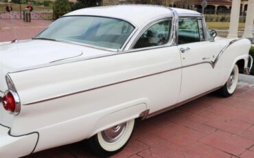 Ford-Fairlane-1955-21