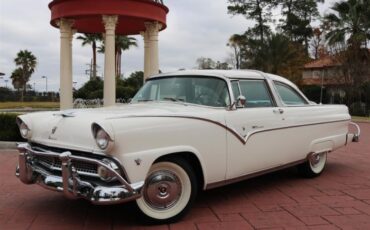 Ford-Fairlane-1955-30