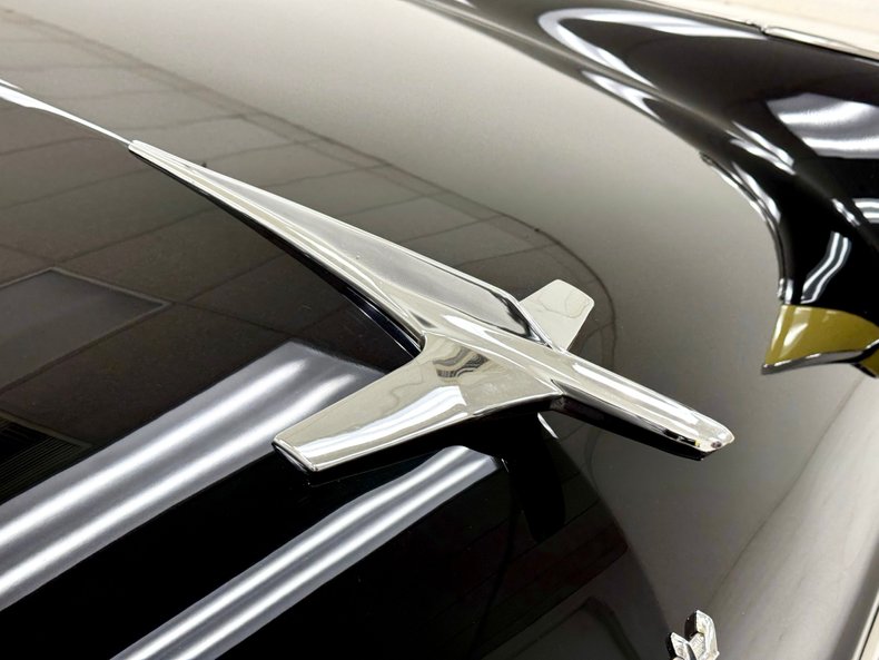 Ford-Fairlane-1955-Raven-Black-Black-17