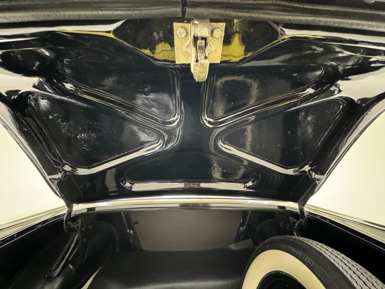 Ford-Fairlane-1955-Raven-Black-Black-37