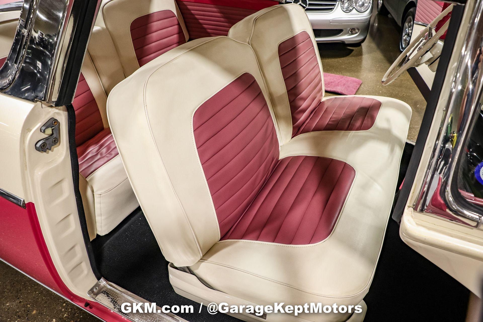 Ford-Fairlane-1955-White-and-Pink-White-and-Pink-14