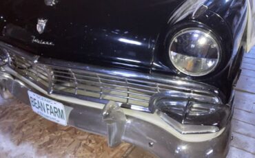 Ford-Fairlane-1956-1