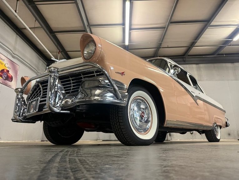 Ford-Fairlane-1956-Buckskin-Tan-Medium-Brown-12