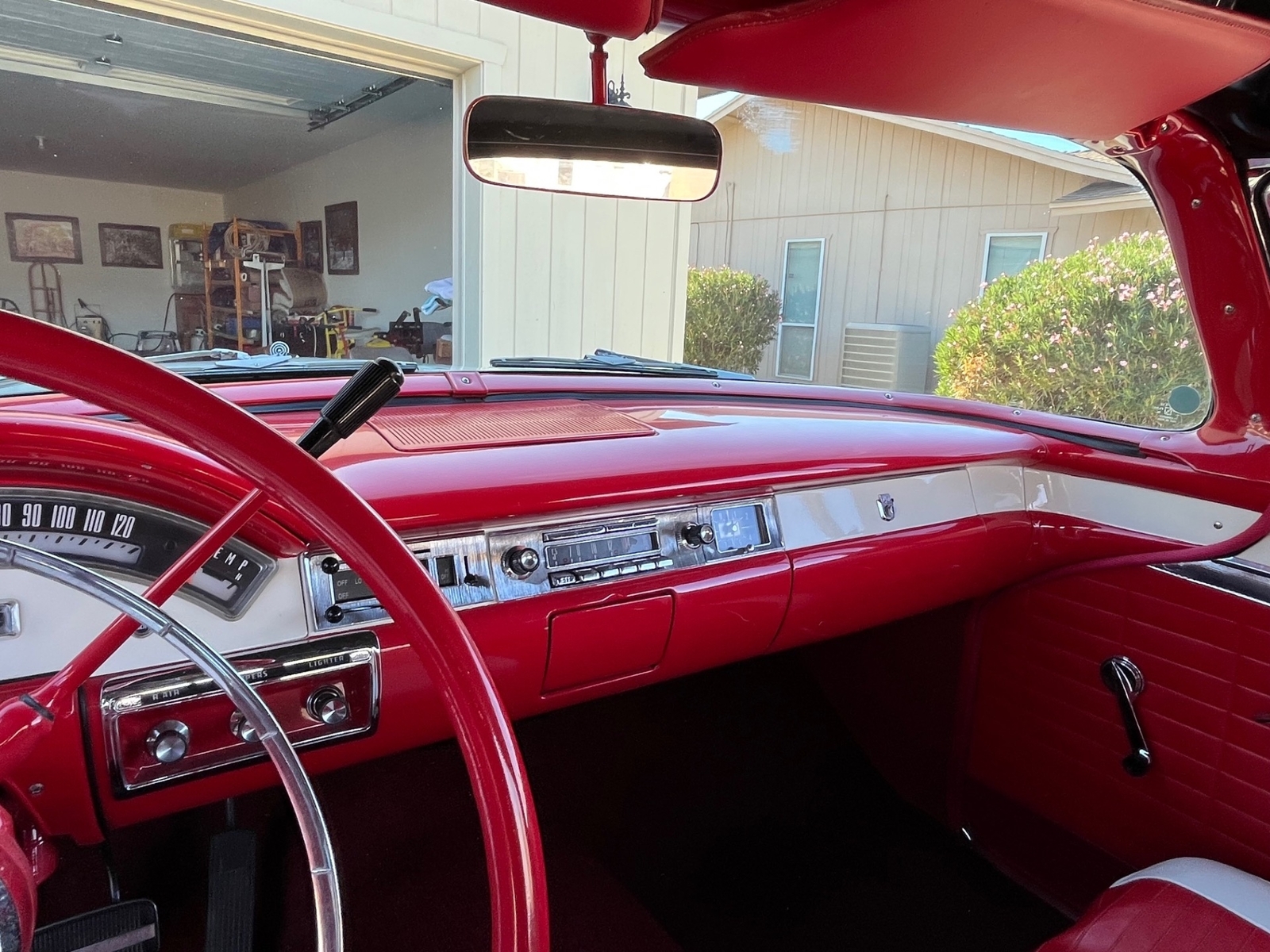 Ford-Fairlane-1957-Convertible-10